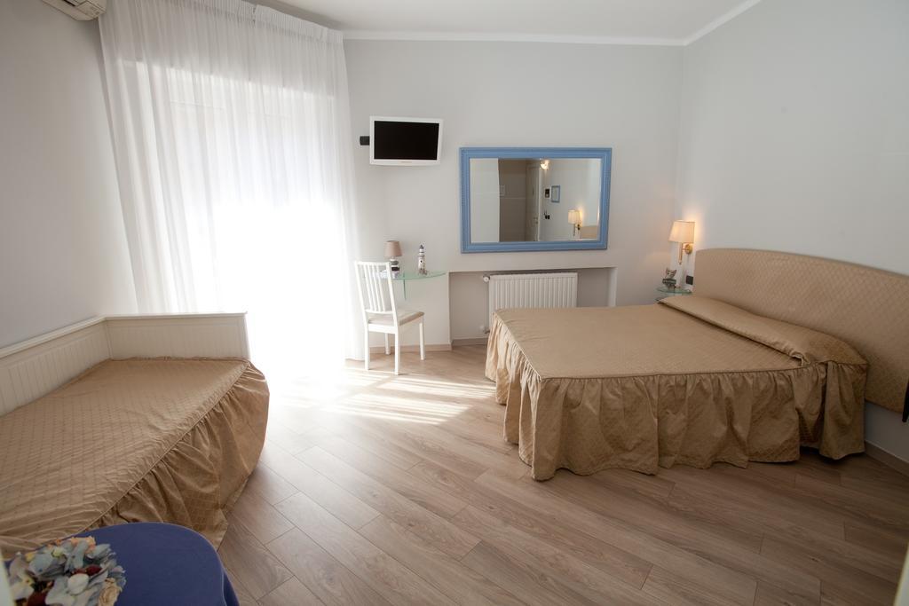 Hotel Il Gatto Rapallo Szoba fotó