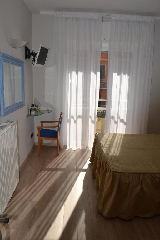 Hotel Il Gatto Rapallo Szoba fotó